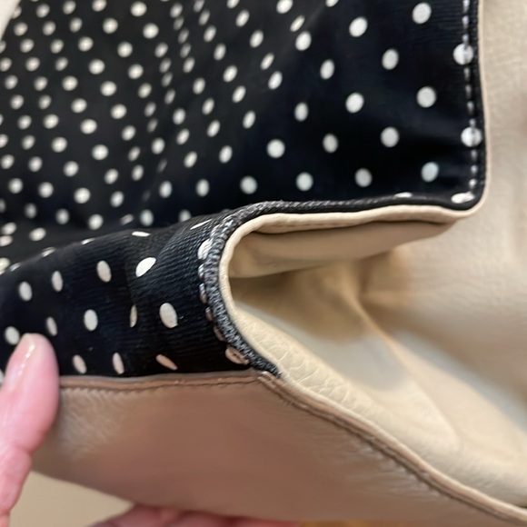 Handbag - Picture 6 of 9